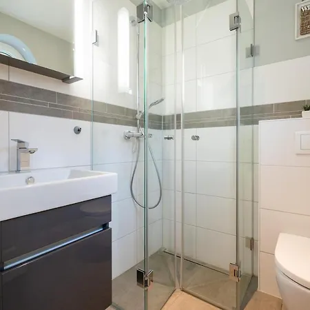 Reetdachhaus Ask Embla Reetdachhaus Ask Holiday home