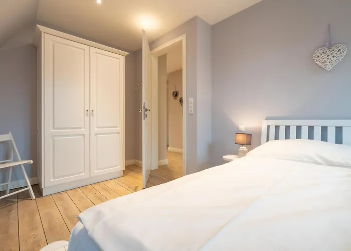 Ferienhaus Reetdachhaus Ask Embla Reetdachhaus Ask *